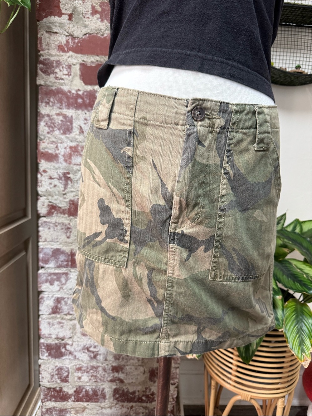 Vintage Y2K Camo Mini Skirt Lucky Brand Medium